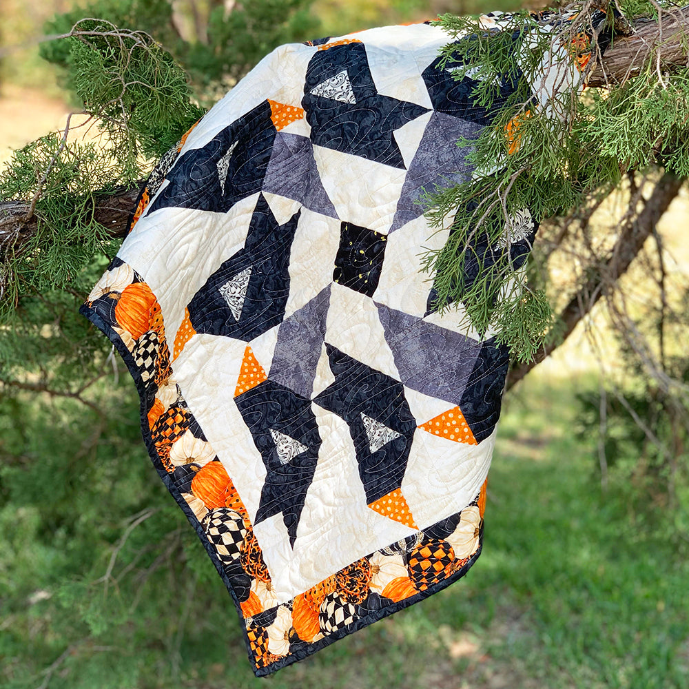 I've Gotta Crow Table Topper Pattern PDF Download