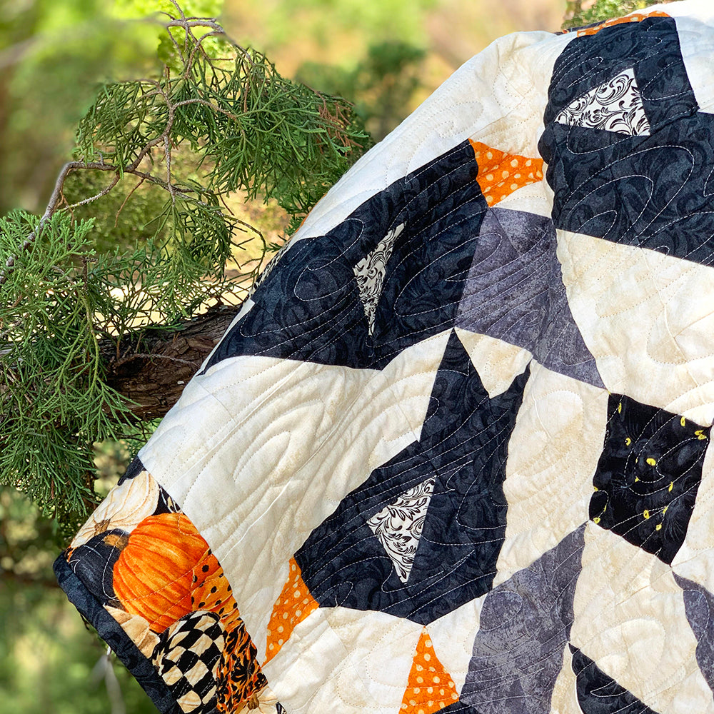 I've Gotta Crow Table Topper Pattern PDF Download